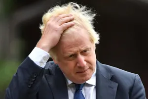 Boris Johnson Fixing His Hair Wallpaper