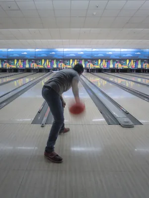 Bowling Motion Photo Wallpaper