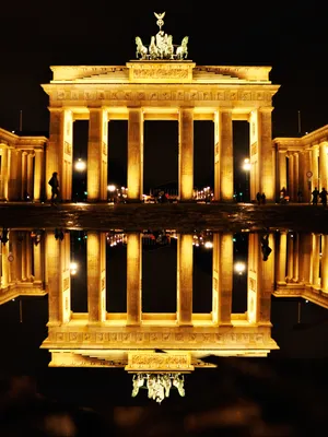 Brandenburg Gate At Night Wallpaper