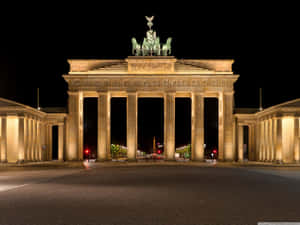 Brandenburg Gate Night View Wallpaper