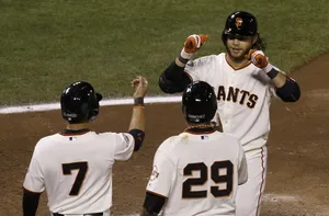 Brandon Crawford Greeting Giants Wallpaper