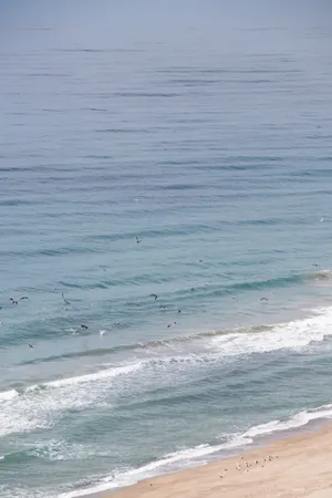 Breath-taking Sunset At Malibu Beach Wallpaper