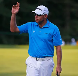 Brian Davis Waving To The Crowd Wallpaper