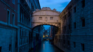 Bridge Of Sighs Sunset Streetlights Wallpaper