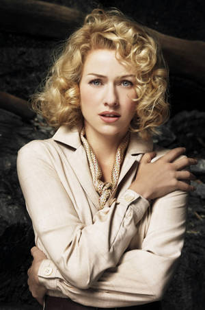British Dramatic Actress Naomi Watts Wallpaper