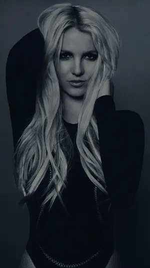 Britney Spears In Black Bodysuit Wallpaper