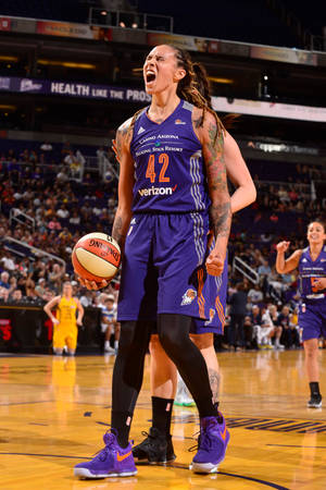 Brittney Griner Screaming Fists Wallpaper