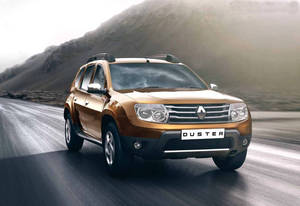 Brown Renault Duster Wallpaper
