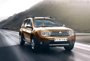Brown Renault Duster Wallpaper