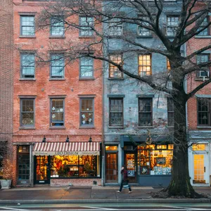 Buildings With Tree In Greenwich Ct Wallpaper