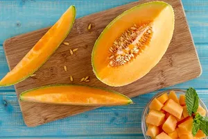 Cantaloupe Wooden Board Wallpaper