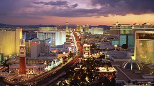 Captivating Skyline Of Las Vegas At Night Wallpaper