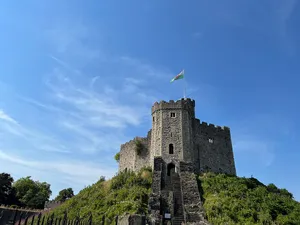 Cardiff Castle Leading Attraction Wallpaper