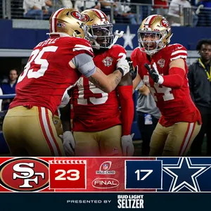 Celebrating Players With Nfl Scores Wallpaper