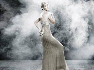 Celine Dion In Silver Gown Wallpaper