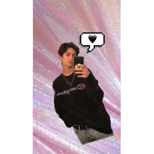 Chase Hudson Enjoying The Summer Sun Wallpaper