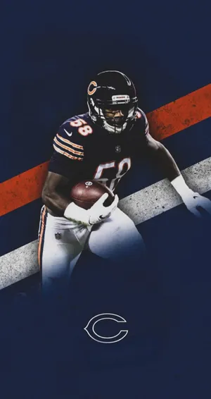 Chicago Bears Roquan Smith With A Ball Wallpaper