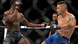 Chris Weidman Battles Uriah Hall In Ufc Match Wallpaper