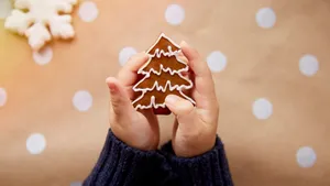 Christmas Aesthetic Computer And Christmas Cookies Wallpaper