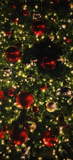 Christmas Tree Decoration Glow Wallpaper