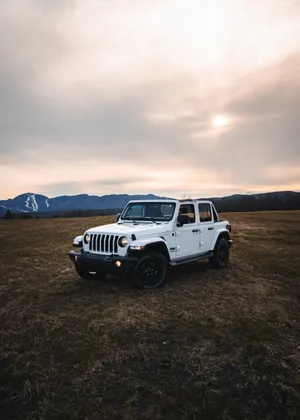 Clean White Wrangler Jeep Wallpaper