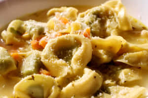 Close-up Look At Tortellini In Brodo Wallpaper