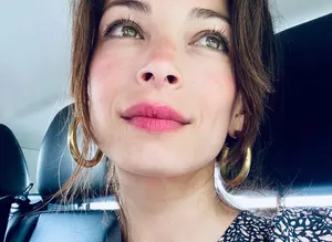 Close Up Selfie Woman Car Wallpaper