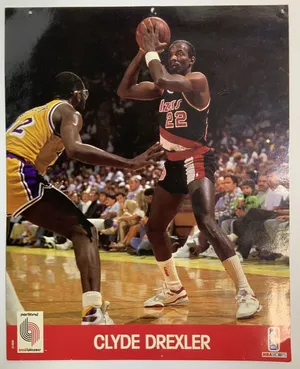 Clyde Drexler Blazers 22 Nba Game Photography Wallpaper