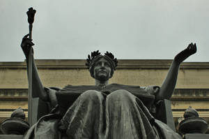 Columbia University Sculpture Worm's Eye View Wallpaper