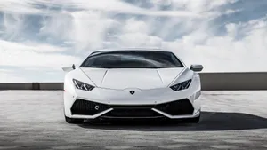 Cool Cars: White Slim Lamborghini Wallpaper