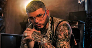 Cool Farruko With Tattoos Wallpaper