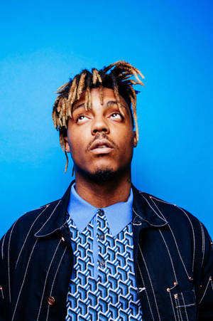 Cool Juice Wrld Looking Up Wallpaper