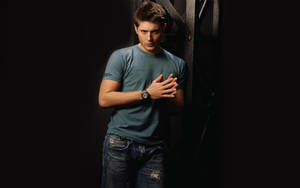 Cool Men Supernatural Dean Winchester Wallpaper