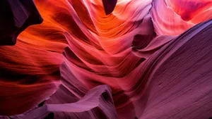 Cool Red Rock Formation Lower Antelope Canyon Wallpaper