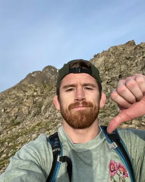 Cory Sandhagen With Thumbs Down Wallpaper