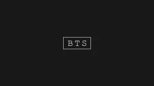 Cozy Workspace With Aesthetic Computer Setting Wallpaper