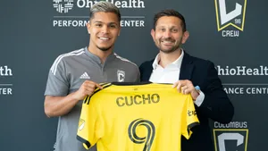 Cucho Hernandez Signing Contract With Columbus Football Club Wallpaper