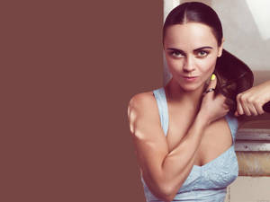 Cutting Her Hair Christina Ricci Wallpaper