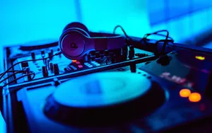 D J Equipment Blue Lights Wallpaper
