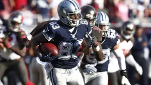 Dallas Cowboys Players Ready To Take The Field Wallpaper