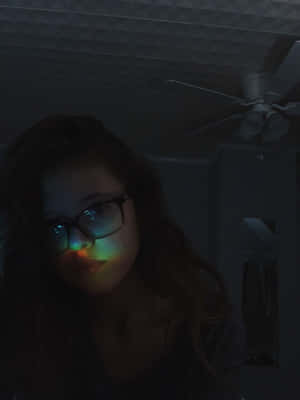 Dark Grunge Tumblr Aesthetic Glasses Girl Wallpaper