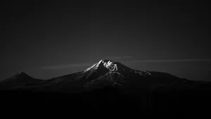 Dark Laptop Mountaintop View Wallpaper