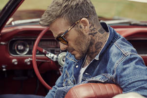 David Beckham Embraces His Love Of Eyewear Wallpaper