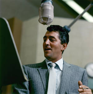 Dean Martin Studio Performance Wallpaper