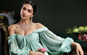 Deepika Padukone Diamond Tanishq Jewels Wallpaper