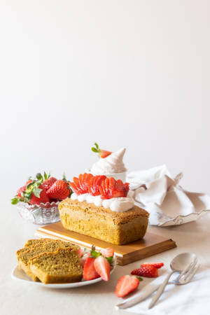 Delicious Mini Strawberry Cake Bar Wallpaper