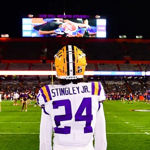 Derek Stingley Jr Fighting Tigers Jersey Wallpaper