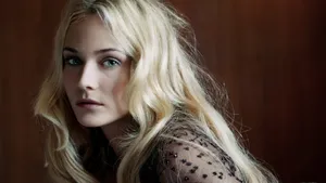 Diane Kruger Modelling Wallpaper