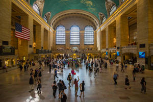 Dim Grand Central Station Wallpaper