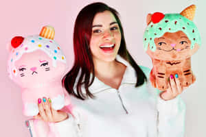 Diy Youtube Sensation Moriah Elizabeth Showing Her Colorful And Creative Side. Wallpaper